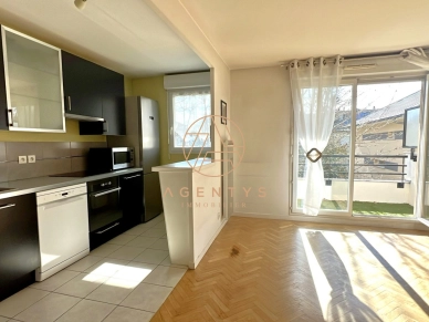 Appartement à vendre 3 pièces de 71,69 m² à Le Plessis-Trévise