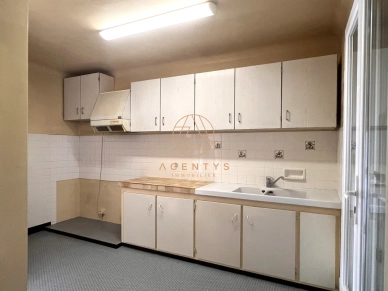 Maison à vendre 6 pièces de 160 m² à Mandres-les-Roses