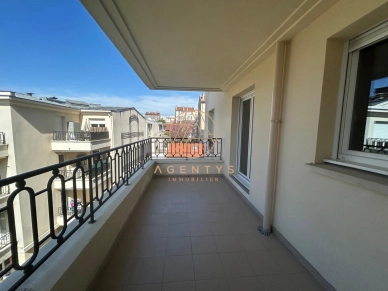 Appartement à louer 3 pièces de 64 m²