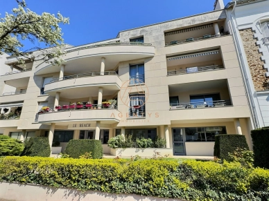 Appartement à vendre 2 pièces de 49 m² à Saint-Maur-des-Fossés
