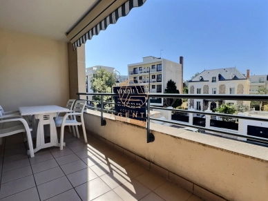 Appartement à vendre 2 pièces de 49 m² à Saint-Maur-des-Fossés