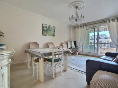 Appartement à vendre 2 pièces de 49 m² à Saint-Maur-des-Fossés