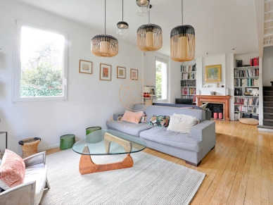 Maison à vendre 7 pièces de 181,14 m² à Saint-Maur-des-Fossés