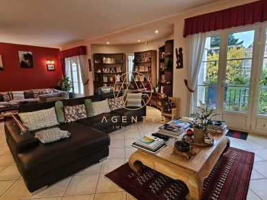 Maison à vendre 7 pièces de 186 m² à Créteil