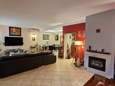 Maison à vendre 7 pièces de 186 m² à Créteil