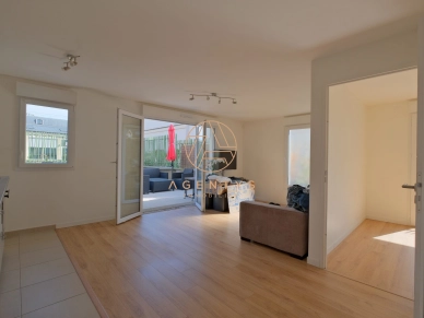 Appartement à louer 2 pièces de 42,7 m² à Saint-Maur-des-Fossés