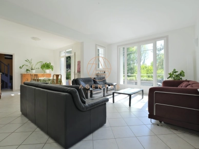 Maison à vendre 7 pièces de 219 m²
