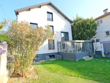 Maison à vendre 6 pièces de 102,85 m²