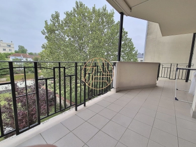 Appartement à vendre 3 pièces de 80 m² à Saint-Maur-des-Fossés