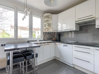 Maison à vendre 5 pièces de 98 m² à Le Perreux-sur-Marne