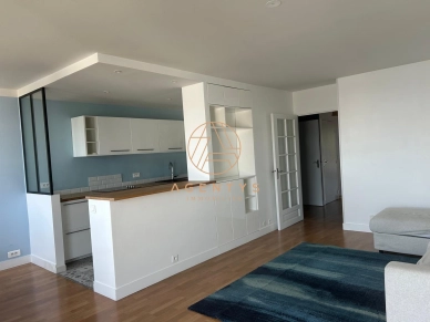 Appartement à louer 3 pièces de 85 m²