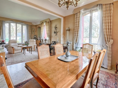 Maison à vendre 8 pièces de 207 m²