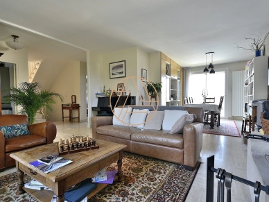 Maison à vendre 7 pièces de 197 m² à Sucy-en-Brie
