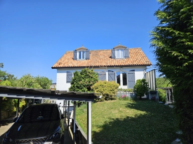 Maison à vendre 6 pièces de 150 m² à La Queue-en-Brie