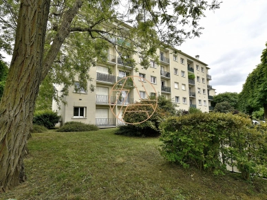 Appartement à vendre 1 pièces de 28 m² à Saint-Maur-des-Fossés