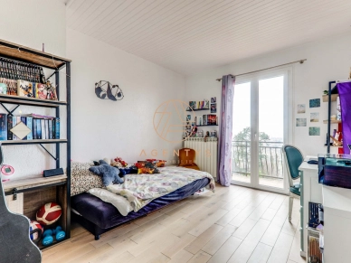 Maison à vendre 8 pièces de 180 m² à Chennevières-sur-Marne