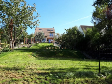 Maison à vendre 8 pièces de 180 m² à Chennevières-sur-Marne
