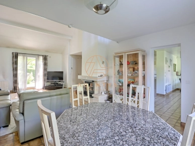 Maison à vendre 7 pièces de 140 m² à Le Plessis-Trévise