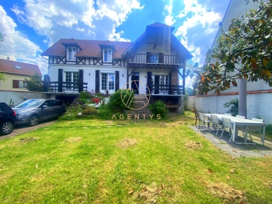 Maison à vendre 7 pièces de 160 m² à Villiers-sur-Marne