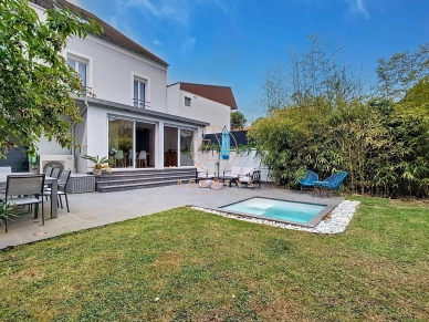 Maison à vendre 7 pièces de 204 m²