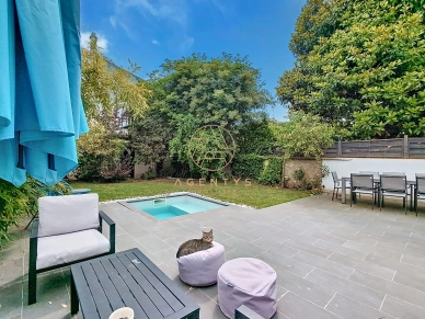 Maison à vendre 7 pièces de 204 m²