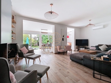 Maison à vendre 7 pièces de 204 m²