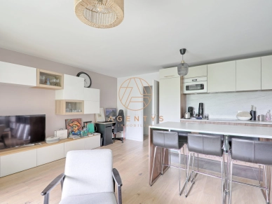 Appartement à vendre 3 pièces de 64,62 m² à Saint-Maur-des-Fossés