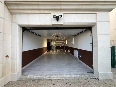 Maison à vendre 7 pièces de 340 m² à Ormesson-sur-Marne