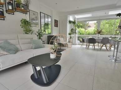 Maison à vendre 4 pièces de 123 m² à Saint-Maur-des-Fossés