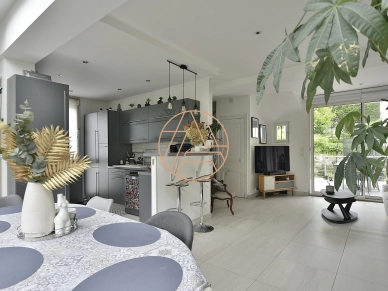 Maison à vendre 4 pièces de 123 m² à Saint-Maur-des-Fossés