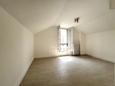 Maison à vendre 5 pièces de 80 m² à Villiers-sur-Marne
