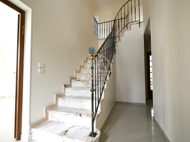 Maison à vendre 7 pièces de 157 m² à Ormesson-sur-Marne