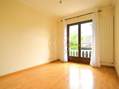 Maison à vendre 7 pièces de 157 m² à Ormesson-sur-Marne