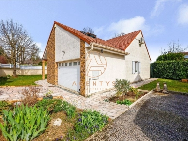 Maison à vendre 8 pièces de 175 m² à Le Plessis-Trévise