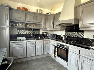 Maison à vendre 7 pièces de 165 m² à Le Plessis-Trévise