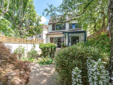 Maison à vendre 7 pièces de 135 m² à Nogent-sur-Marne