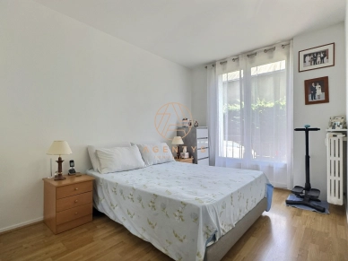 Appartement à vendre 2 pièces de 43 m² à Saint-Maur-des-Fossés
