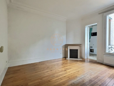 Appartement à vendre 2 pièces de 44,15 m² à Saint-Maur-des-Fossés