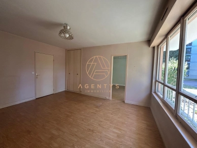 Appartement à vendre 2 pièces de 53 m² à Nogent-sur-Marne