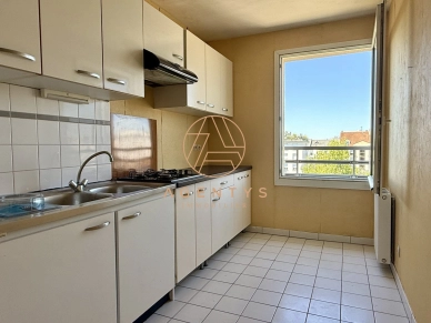 Appartement à vendre 2 pièces de 51 m² à Le Plessis-Trévise