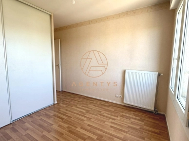 Appartement à vendre 2 pièces de 51 m² à Le Plessis-Trévise