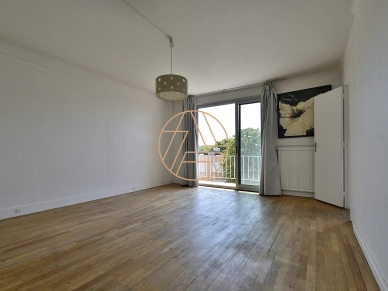 Appartement à vendre 1 pièces de 31 m² à Saint-Maur-des-Fossés