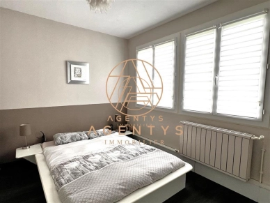 Maison à vendre 6 pièces de 132 m² à Fontenay-Trésigny