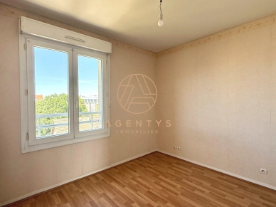 Appartement à vendre 2 pièces de 51 m² à Le Plessis-Trévise