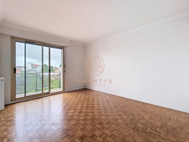 Appartement à vendre 1 pièces de 28,51 m² à Saint-Maur-des-Fossés