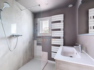 Appartement à vendre 2 pièces de 40,71 m² à Saint-Maur-des-Fossés