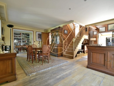 Maison à vendre 6 pièces de 142 m² à Saint-Maur-des-Fossés