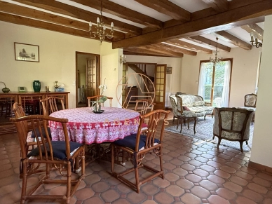 Maison à vendre 7 pièces de 171,73 m² à Le Plessis-Trévise