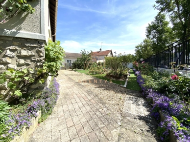 Maison loué 4 pièces de 80 m² à Villiers-sur-Marne