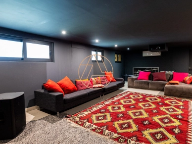 Maison à vendre 9 pièces de 331 m² à Nogent-sur-Marne